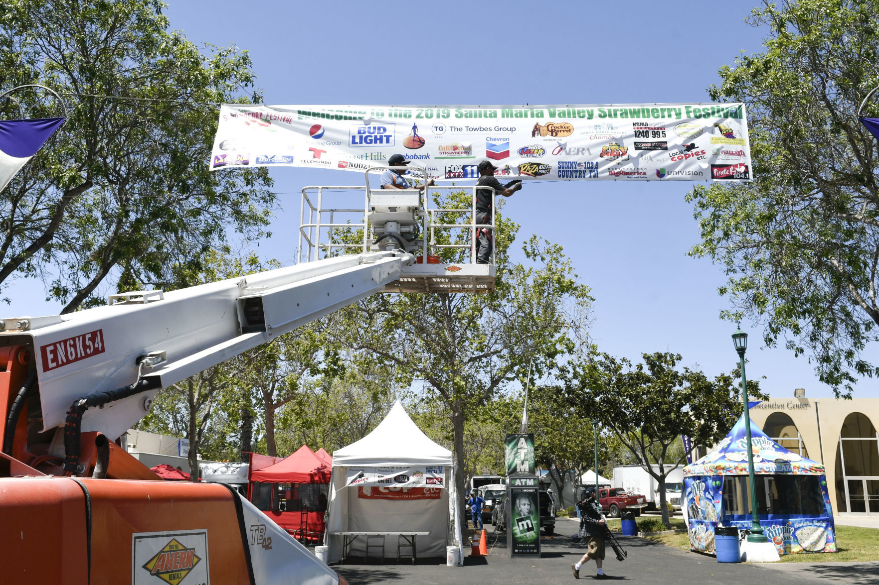 042519 Strawberry Festival 08.jpg